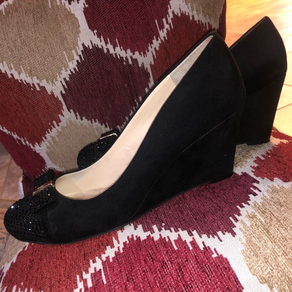 Jessica Simpson Cute Closed Toe Wedge